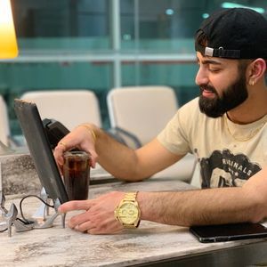 Meet your Posher, Chirag